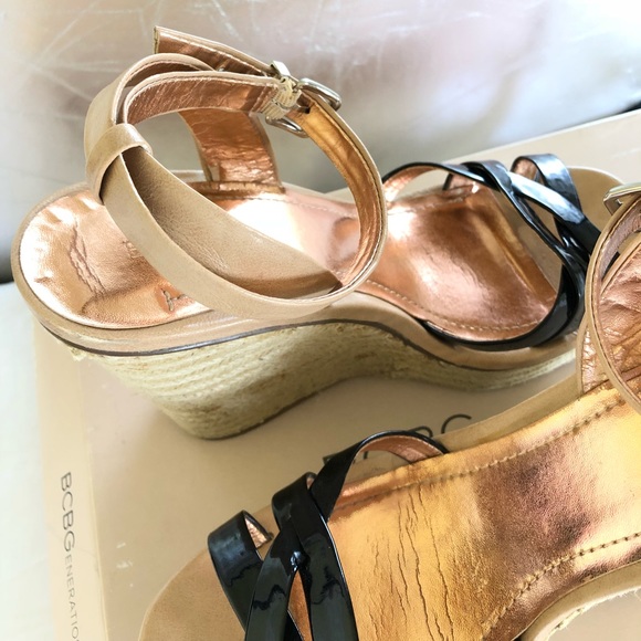 BCBGeneration BG-Frankee Wedge Platform - Picture 3 of 8